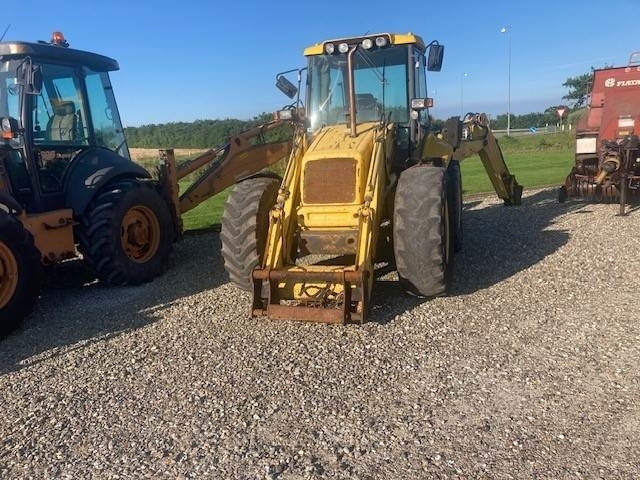 New Holland LB 115B - حفار متعدد الاستخدام: صور 5 New Holland LB 115B - حفار متعدد الاستخدام: صور 5