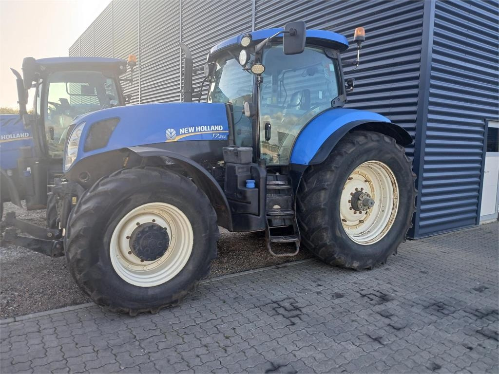 New Holland T7.260 PC SWII - جرار: صور 1 New Holland T7.260 PC SWII - جرار: صور 1