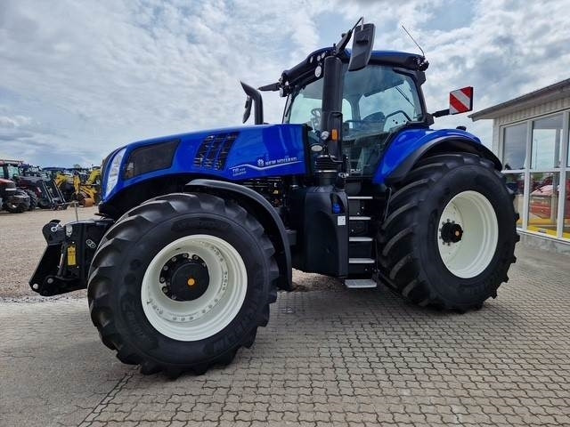 New Holland T8.435 PLMI UC ST. V - جرار: صور 1 New Holland T8.435 PLMI UC ST. V - جرار: صور 1