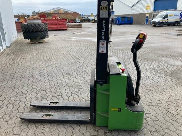 PRO LIFT 1500 - آلات البناء: صور 2 PRO LIFT 1500 - آلات البناء: صور 2