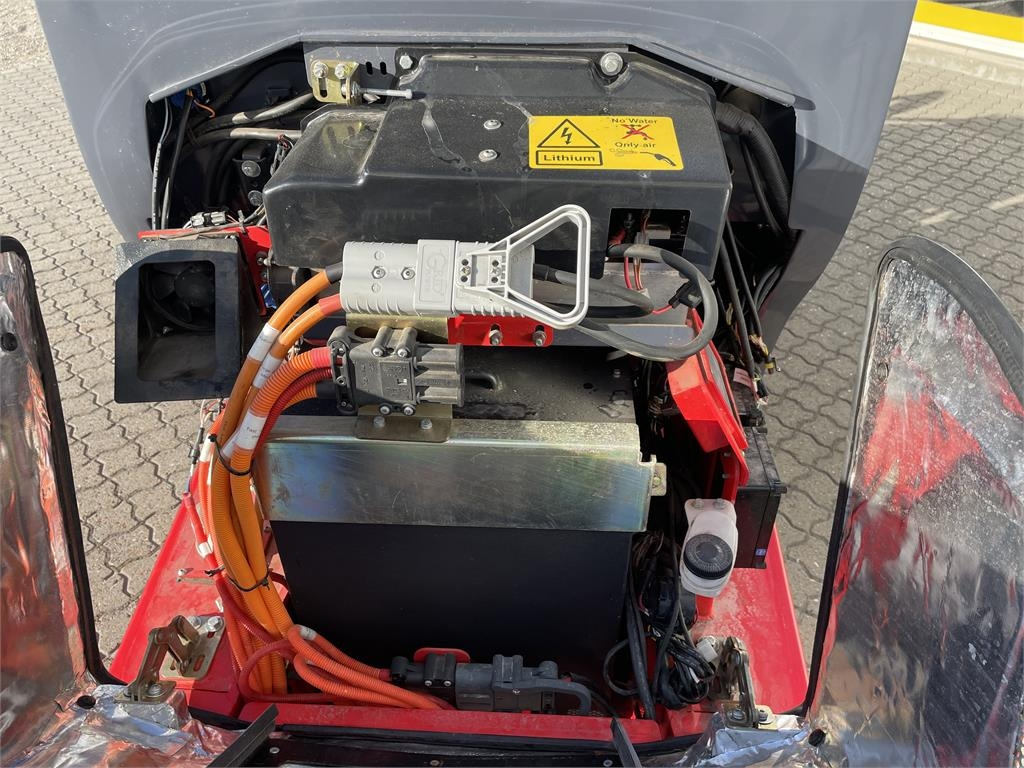 VM Loader 1026 LXE ELECTRIC - لودر مفصلي صغير: صور 3 VM Loader 1026 LXE ELECTRIC - لودر مفصلي صغير: صور 3