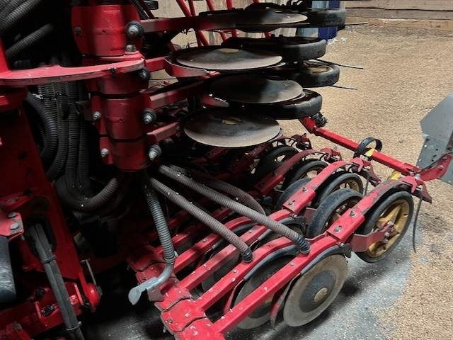 Vaderstad SPIRIT ST600S XL - معدات بذار: صور 3 Vaderstad SPIRIT ST600S XL - معدات بذار: صور 3