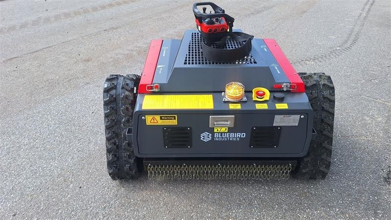 Blue Bird Fm24-70 Fabriks ny  - جزازة المروج: صور 4 Blue Bird Fm24-70 Fabriks ny  - جزازة المروج: صور 4