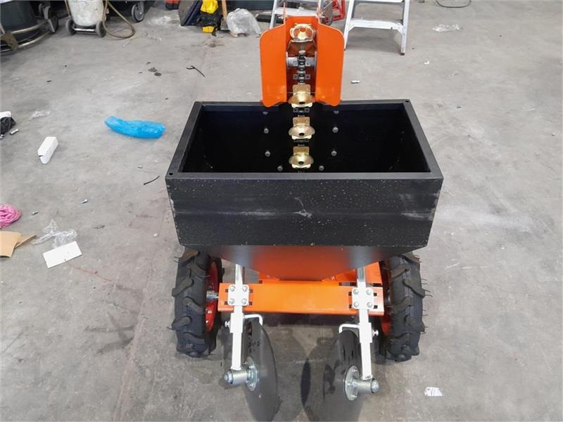 - - - Boxer AGRI - آلة زراعة البطاطس: صور 4 - - - Boxer AGRI - آلة زراعة البطاطس: صور 4