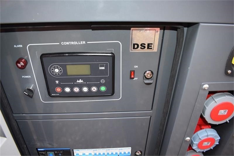 مجموعة المولدات Cummins 88 KvA: صور 6 مجموعة المولدات Cummins 88 KvA: صور 6