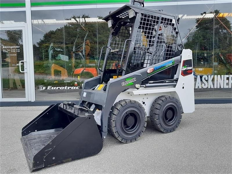 Eurotrac 100% elektrisk - شيول صغير: صور 1 Eurotrac 100% elektrisk - شيول صغير: صور 1