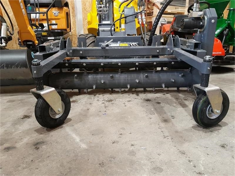 Eurotrac POWER RAKE - ملحقات - آلات البناء: صور 3 Eurotrac POWER RAKE - ملحقات - آلات البناء: صور 3