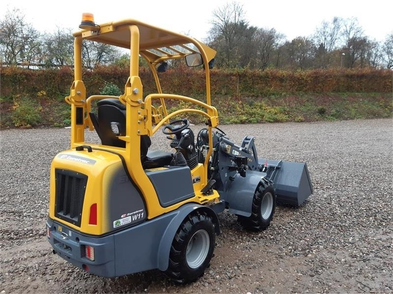 Eurotrac W11 med lav tårn - لودر مفصلي صغير: صور 4 Eurotrac W11 med lav tårn - لودر مفصلي صغير: صور 4