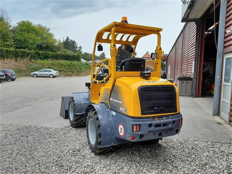 Eurotrac W12 - لودر مفصلي صغير: صور 3 Eurotrac W12 - لودر مفصلي صغير: صور 3