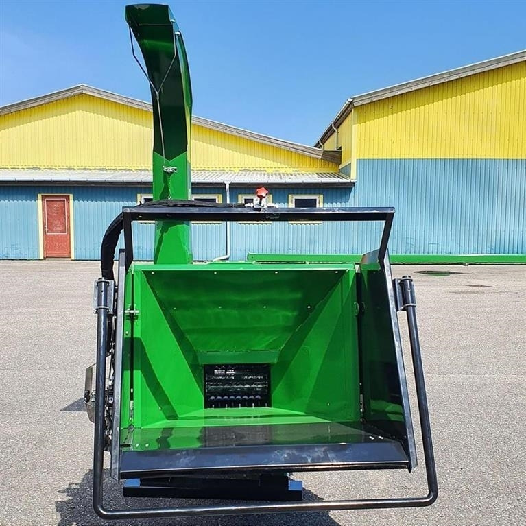 - - - FLISHUGGER TIL TRAKTOR KAPACITET OP TIL Ø250 - ماكينة تقطيع الأغصان: صور 3 - - - FLISHUGGER TIL TRAKTOR KAPACITET OP TIL Ø250 - ماكينة تقطيع الأغصان: صور 3