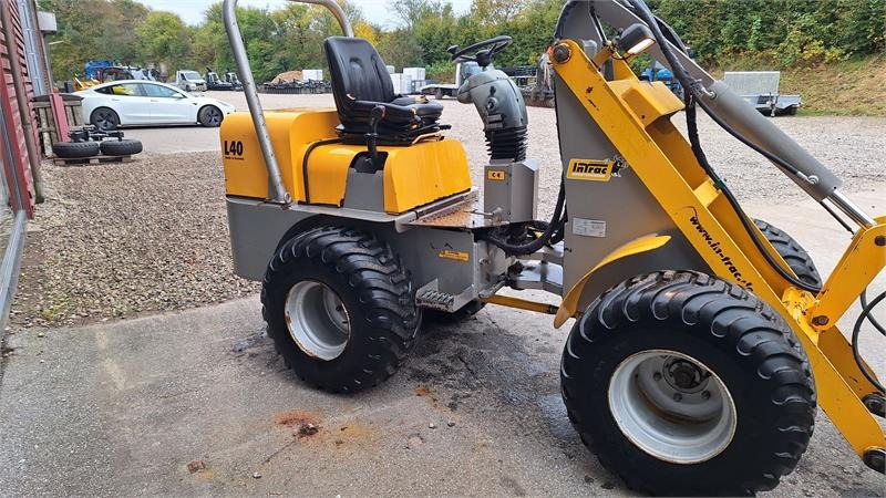 InTrac l40  - لودر مفصلي صغير: صور 4 InTrac l40  - لودر مفصلي صغير: صور 4