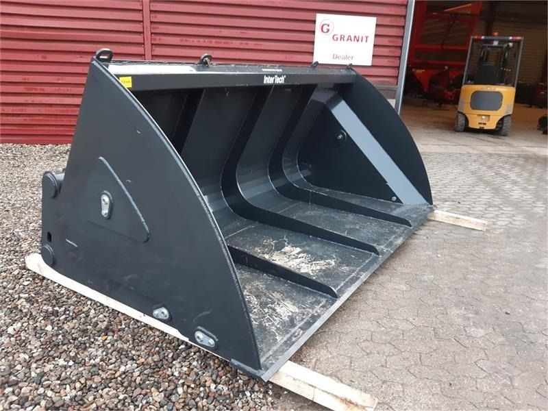 Inter-Tech højtipskovl inter-tech 3 meters - الآلات والماكينات الزراعية: صور 1 Inter-Tech højtipskovl inter-tech 3 meters - الآلات والماكينات الزراعية: صور 1