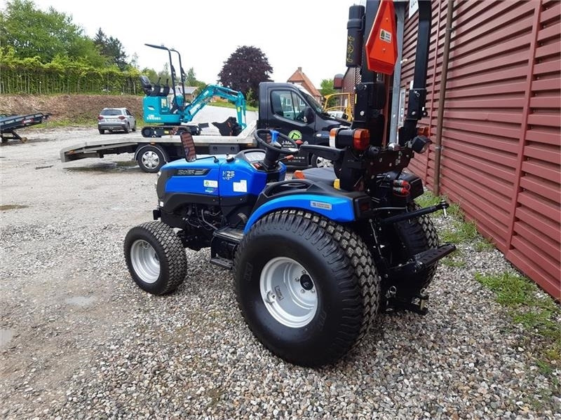 Solis 26 hst - جرارات البلدية: صور 2 Solis 26 hst - جرارات البلدية: صور 2