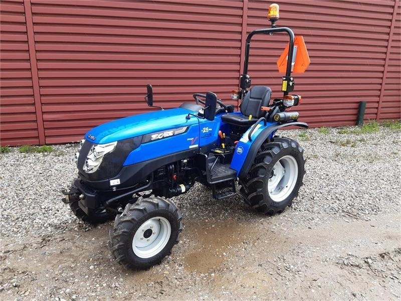 Solis 26 servostyring og brede traktor dæk - جرارات البلدية: صور 1 Solis 26 servostyring og brede traktor dæk - جرارات البلدية: صور 1