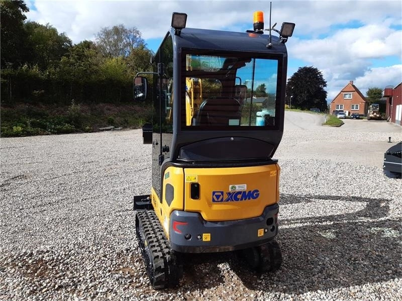 XCMG xe20e - حفارة مصغرة: صور 4 XCMG xe20e - حفارة مصغرة: صور 4