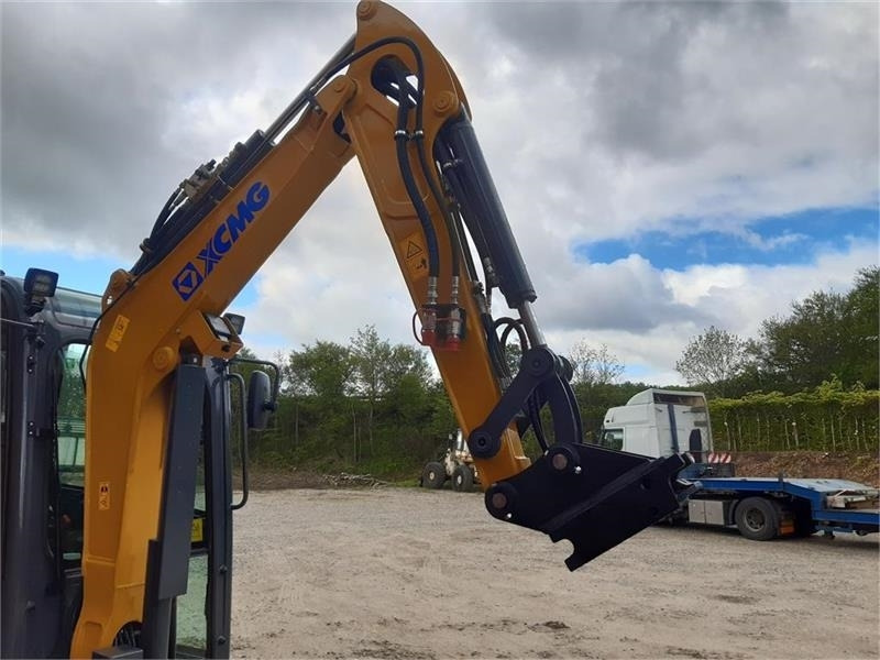 XCMG xe27e - حفارة مصغرة: صور 4 XCMG xe27e - حفارة مصغرة: صور 4