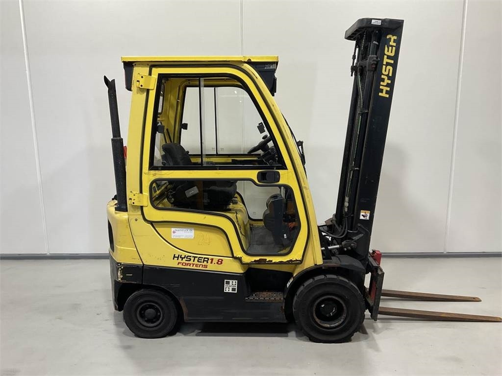 Hyster 1.8FT - رافعة شوكية تعمل بالغاز: صور 1 Hyster 1.8FT - رافعة شوكية تعمل بالغاز: صور 1