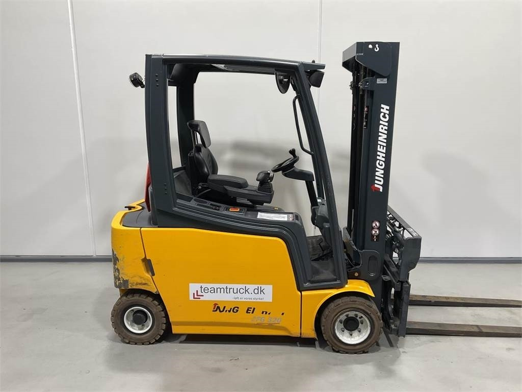 Jungheinrich EFG 320 - رافعة شوكية كهربائية: صور 1 Jungheinrich EFG 320 - رافعة شوكية كهربائية: صور 1