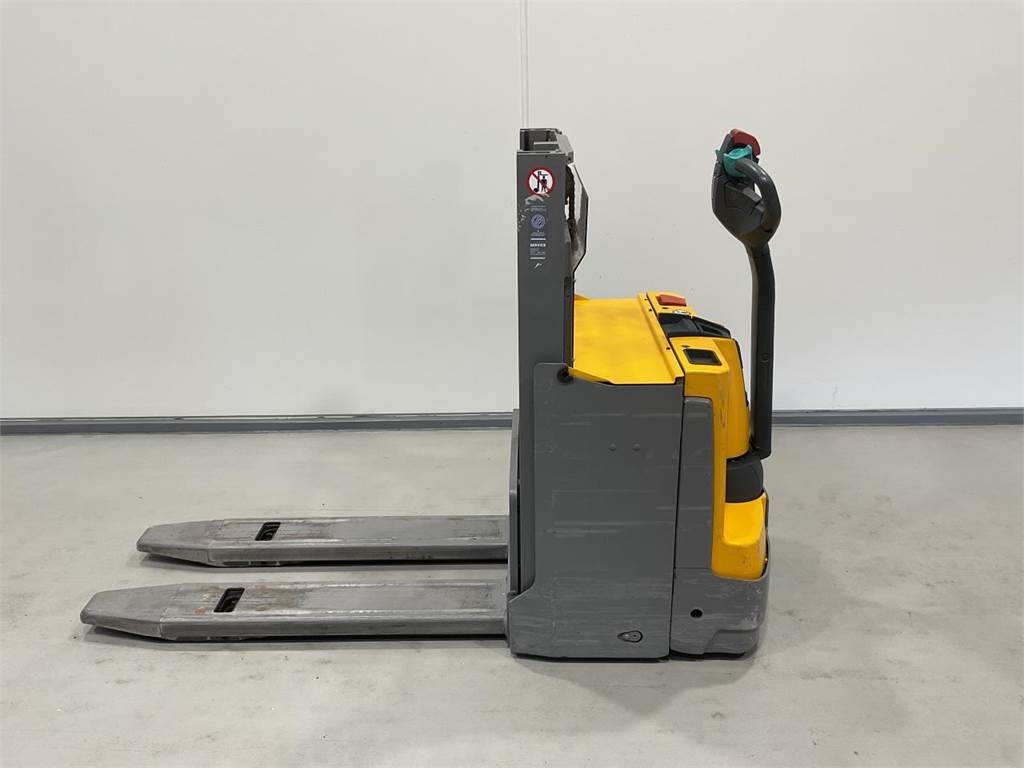 Jungheinrich EJD 118 - معدات تكديس: صور 3 Jungheinrich EJD 118 - معدات تكديس: صور 3