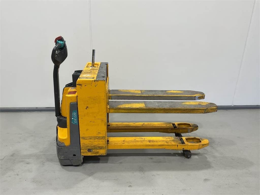 Jungheinrich EJE C20 - معدات الرفع منخفض المستوى: صور 1 Jungheinrich EJE C20 - معدات الرفع منخفض المستوى: صور 1
