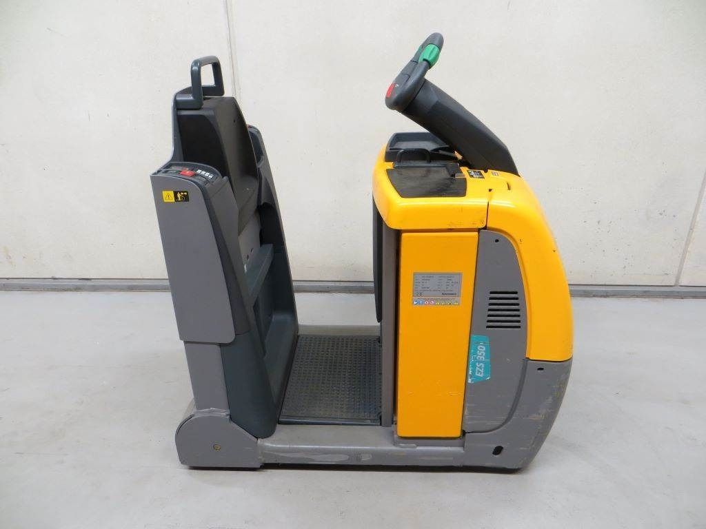 Jungheinrich EZS 350 - جرارات صالات المطارات: صور 1 Jungheinrich EZS 350 - جرارات صالات المطارات: صور 1