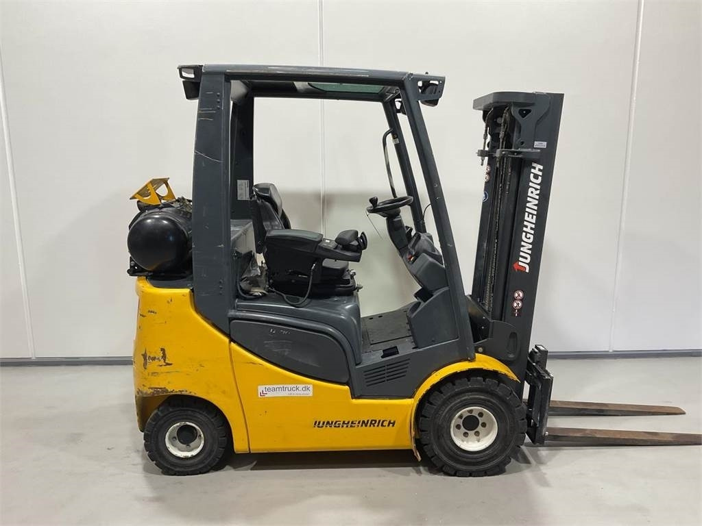 Jungheinrich TFG 320 S - رافعة شوكية تعمل بالغاز: صور 1 Jungheinrich TFG 320 S - رافعة شوكية تعمل بالغاز: صور 1