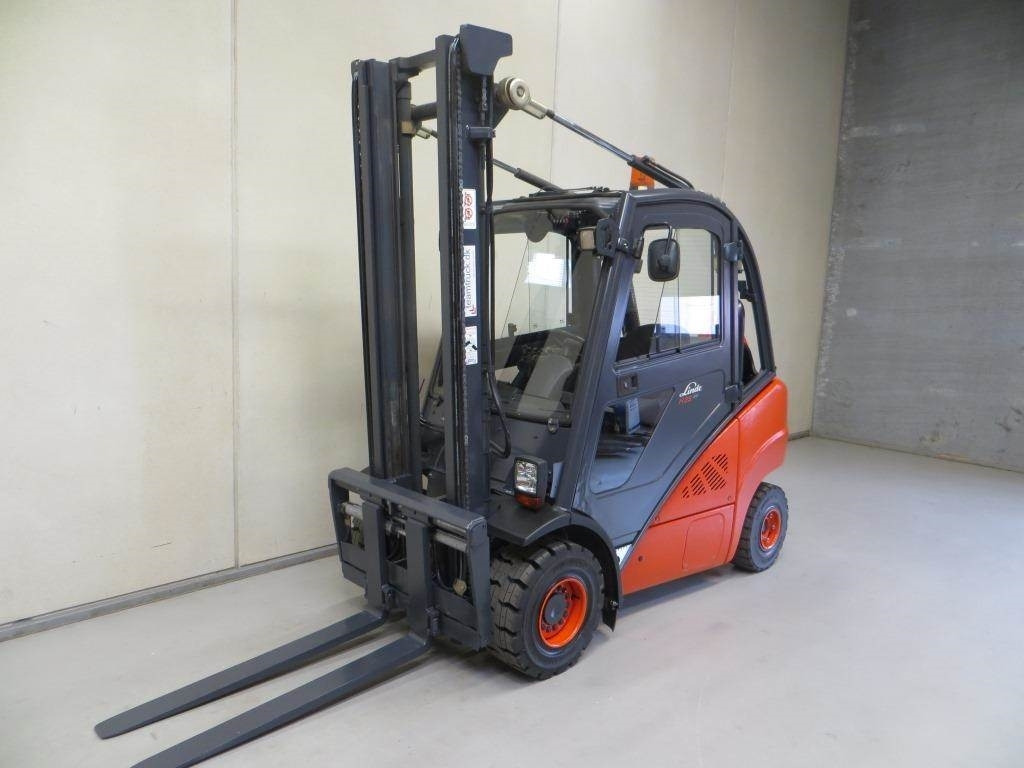 Linde H25T - رافعة شوكية تعمل بالغاز: صور 3 Linde H25T - رافعة شوكية تعمل بالغاز: صور 3