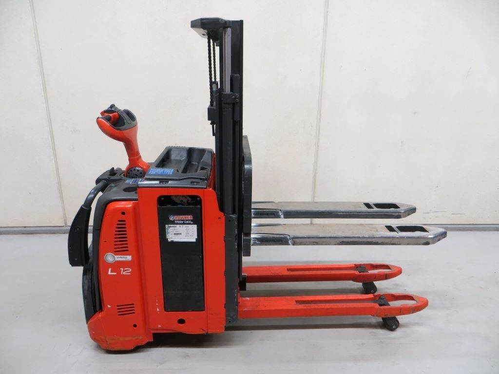 Linde L12L AP - معدات تكديس: صور 1 Linde L12L AP - معدات تكديس: صور 1