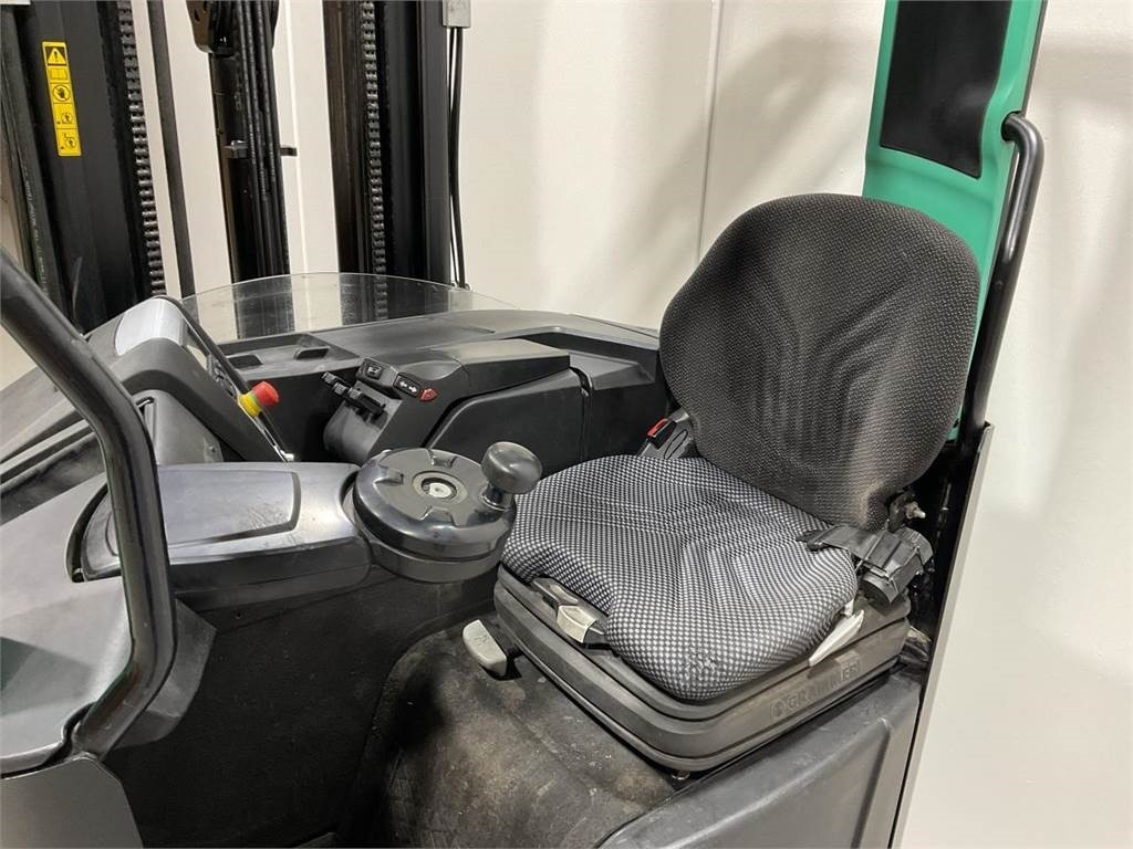 Mitsubishi RB16NH - شاحنة مناولة: صور 5 Mitsubishi RB16NH - شاحنة مناولة: صور 5