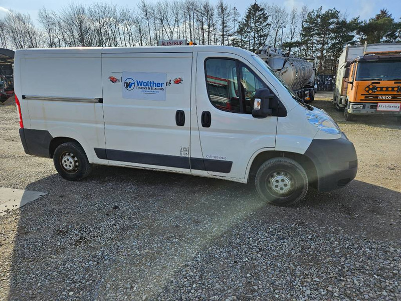 Citroën Jumper 30 2,2 HDi 130 Box - فان المدمجة: صور 4 Citroën Jumper 30 2,2 HDi 130 Box - فان المدمجة: صور 4