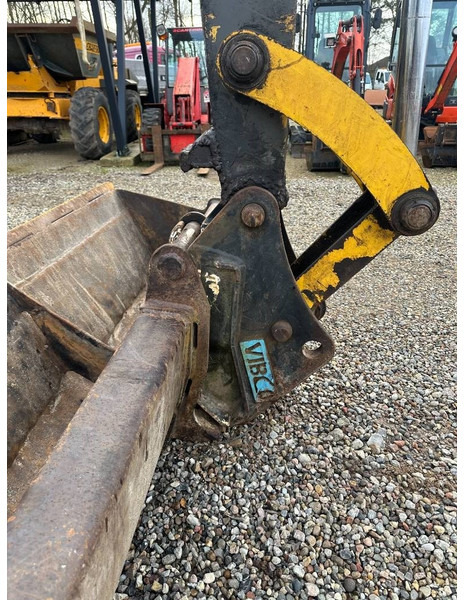 Komatsu PC 75 - حفارة مصغرة: صور 4 Komatsu PC 75 - حفارة مصغرة: صور 4