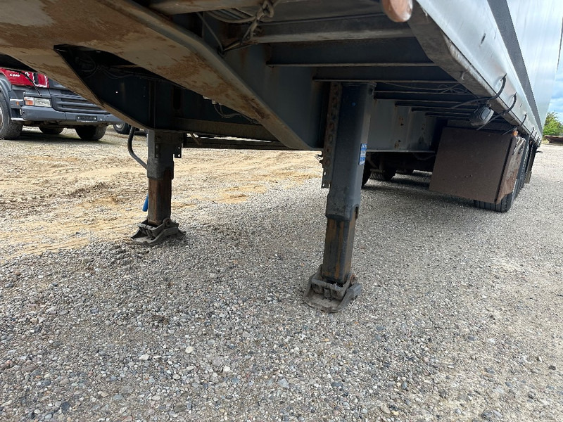 Lecitrailer Mega trailer with hydraulic roof / Poultry trailer - شاحنة نقل المواشي نصف مقطورة: صور 3 Lecitrailer Mega trailer with hydraulic roof / Poultry trailer - شاحنة نقل المواشي نصف مقطورة: صور 3