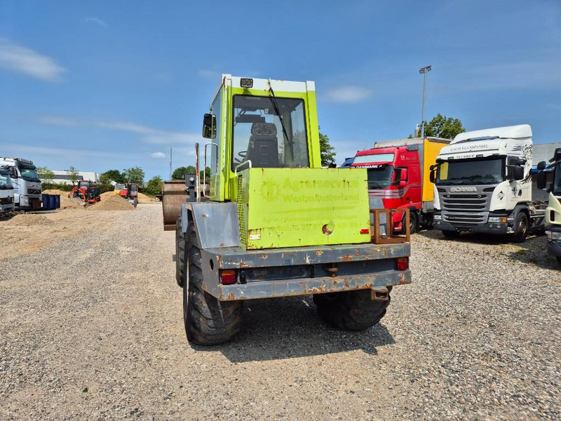 O & K L15 With bucket and quickshift - اللودر بعجل: صور 5 O & K L15 With bucket and quickshift - اللودر بعجل: صور 5