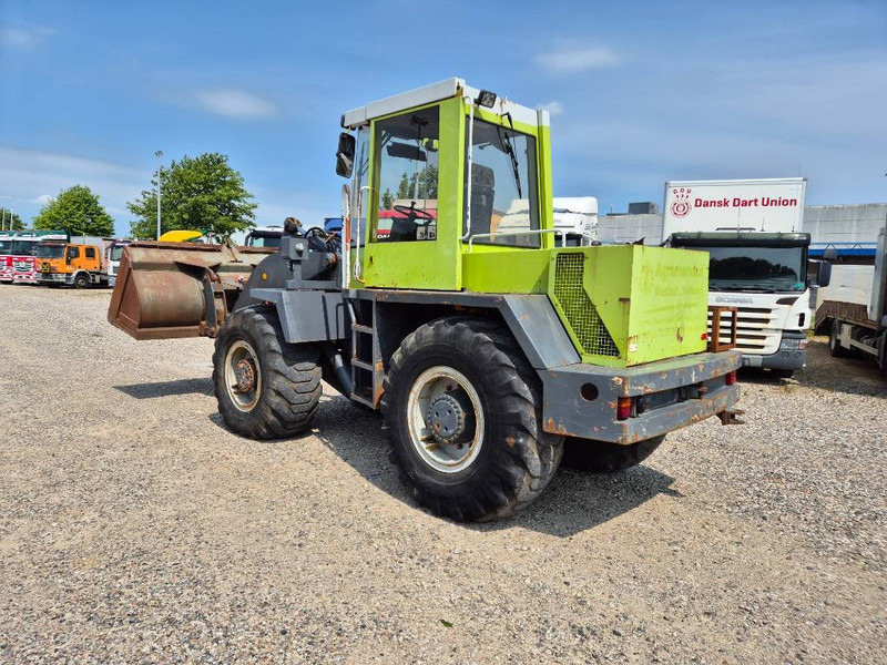 O & K L15 With bucket and quickshift - اللودر بعجل: صور 4 O & K L15 With bucket and quickshift - اللودر بعجل: صور 4