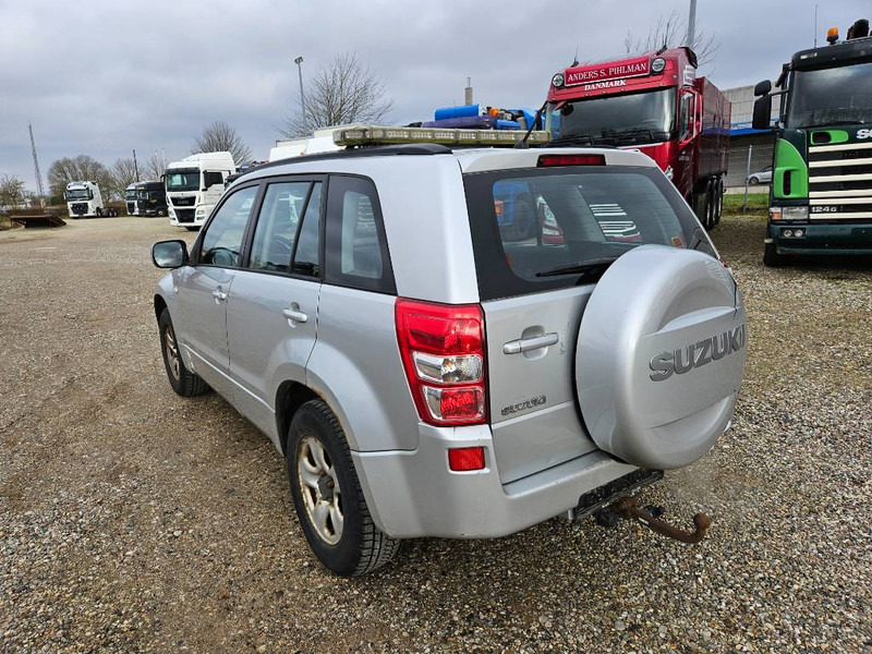 Suzuki Grand Vitara 2,0 GLX aut. Van 5d - الشاحنات الصغيرة صندوق مغلق: صور 3 Suzuki Grand Vitara 2,0 GLX aut. Van 5d - الشاحنات الصغيرة صندوق مغلق: صور 3