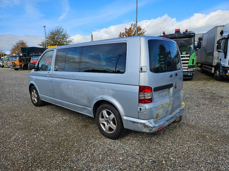 Volkswagen Caravelle 2,5 TDi 130 lang 10prs 5d - سيارة: صور 3 Volkswagen Caravelle 2,5 TDi 130 lang 10prs 5d - سيارة: صور 3
