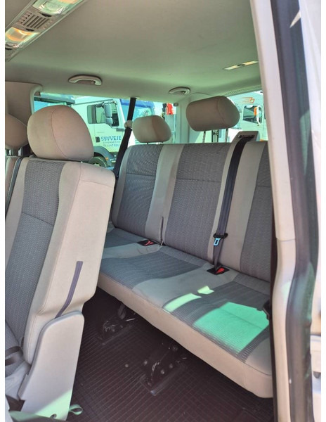 سيارة Volkswagen Caravelle 4x4 // 4motion 8(10) person bus Long: صور 11 سيارة Volkswagen Caravelle 4x4 // 4motion 8(10) person bus Long: صور 11