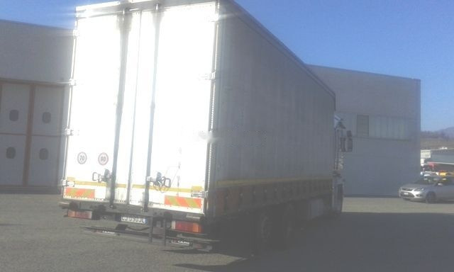 Renault MAGNUM 480 - شاحنة ستارة: صور 5 Renault MAGNUM 480 - شاحنة ستارة: صور 5
