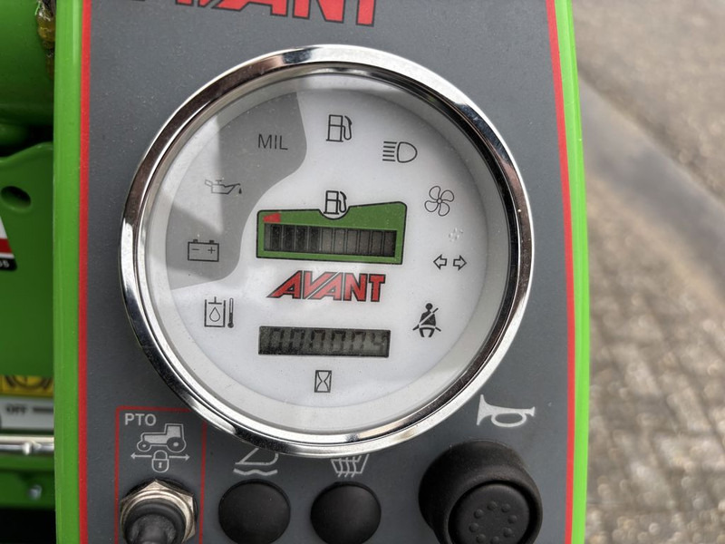 تأجير Avant 423 TDL Avant 423 TDL: صور 11