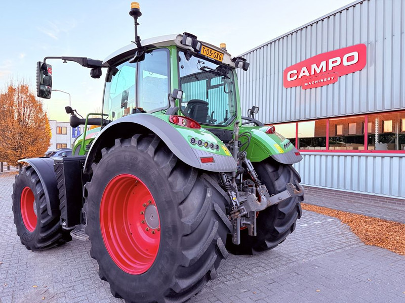 Fendt 724 S4 Profi Plus - جرار: صور 2 Fendt 724 S4 Profi Plus - جرار: صور 2
