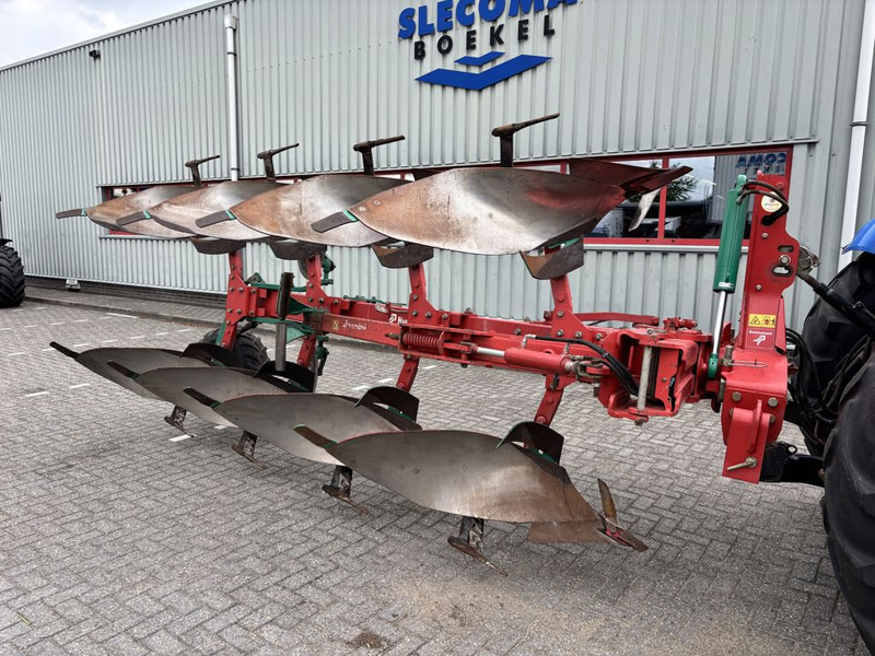 Kverneland LB100 4-Schaar Ploeg met Vorenpakker - محراث: صور 4 Kverneland LB100 4-Schaar Ploeg met Vorenpakker - محراث: صور 4