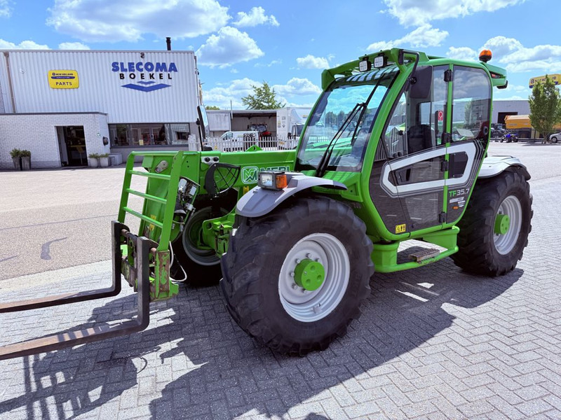 Merlo TF35.7-140 Telehandler - رافعة تلسكوبية: صور 1 Merlo TF35.7-140 Telehandler - رافعة تلسكوبية: صور 1