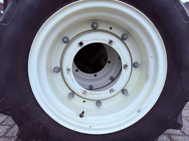 Mitas 420/70R30 & 300/70R20 Compl wheel - الإطارات والجنوط: صور 3 Mitas 420/70R30 & 300/70R20 Compl wheel - الإطارات والجنوط: صور 3