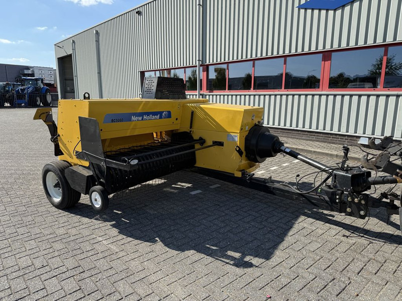 New Holland BC5060 Mini Balenpers - مكبس البالات المستطيله: صور 4 New Holland BC5060 Mini Balenpers - مكبس البالات المستطيله: صور 4