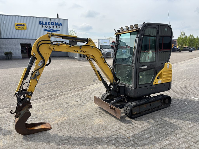 New Holland E18C Minigraver - حفارة مصغرة: صور 1 New Holland E18C Minigraver - حفارة مصغرة: صور 1