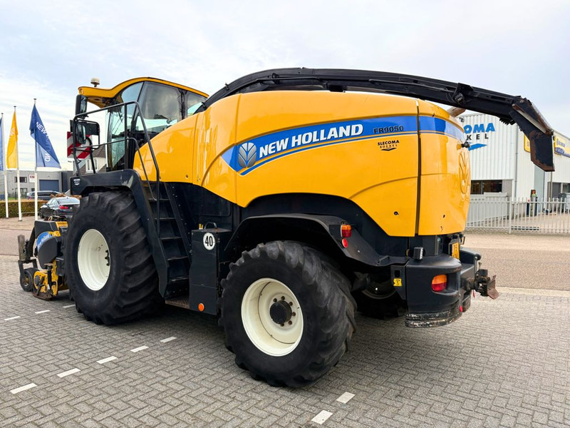 New Holland FR9050 - حصادة الأعلاف: صور 2 New Holland FR9050 - حصادة الأعلاف: صور 2