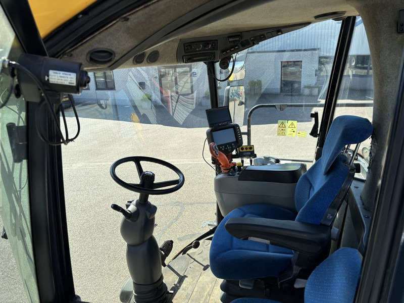 New Holland FR9050 - حصادة الأعلاف: صور 5 New Holland FR9050 - حصادة الأعلاف: صور 5