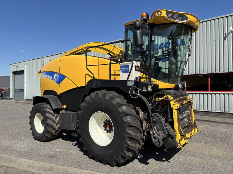 New Holland FR9050 - حصادة الأعلاف: صور 4 New Holland FR9050 - حصادة الأعلاف: صور 4