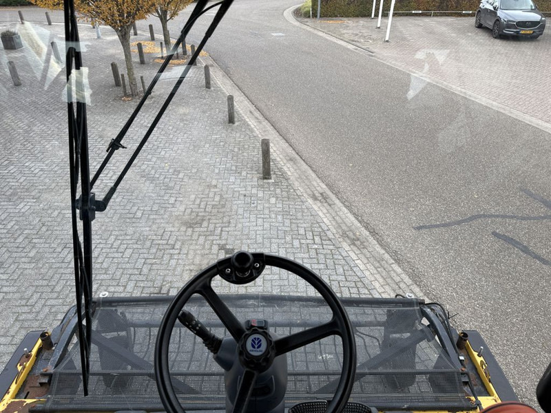 New Holland FR9050 - حصادة الأعلاف: صور 5 New Holland FR9050 - حصادة الأعلاف: صور 5