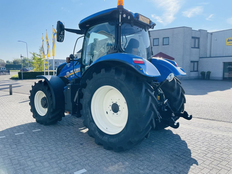 New Holland T6.160 DYN Stage V - جرار: صور 2 New Holland T6.160 DYN Stage V - جرار: صور 2